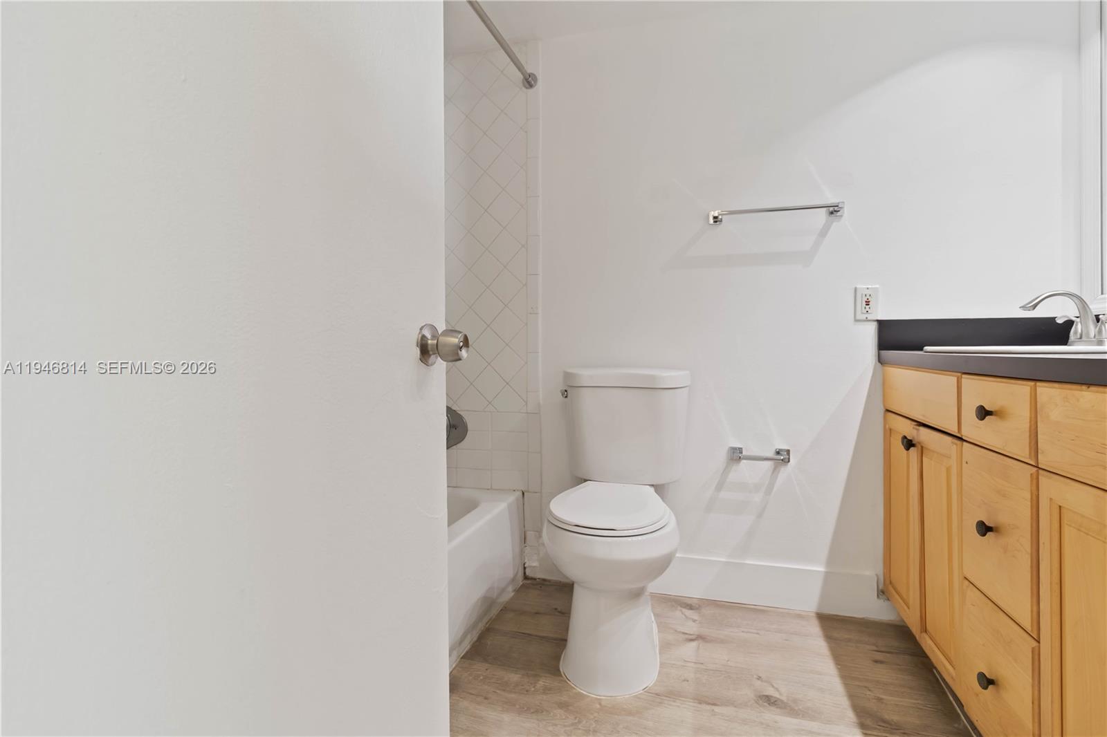 NORTH BAY VILLAS CONDO - Residential Lease