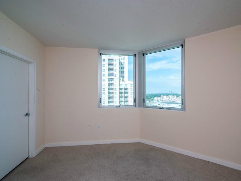 METROPOLIS II AT DADELAND - Residential Lease