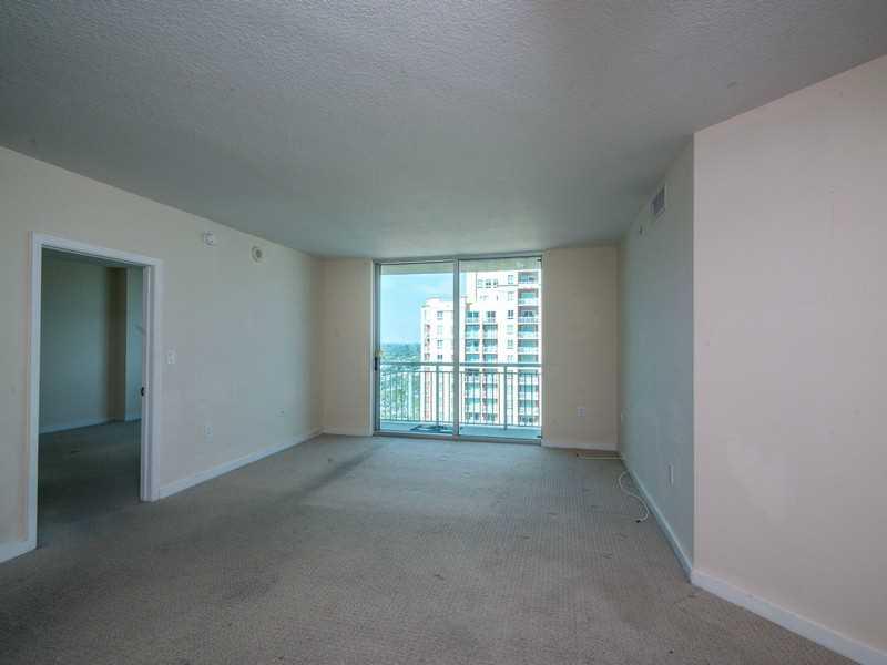 METROPOLIS II AT DADELAND - Residential Lease