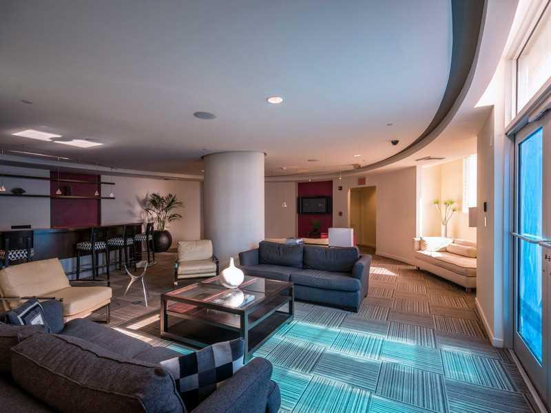 METROPOLIS II AT DADELAND - Residential Lease