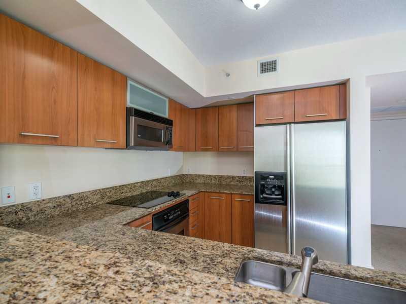 METROPOLIS II AT DADELAND - Residential Lease