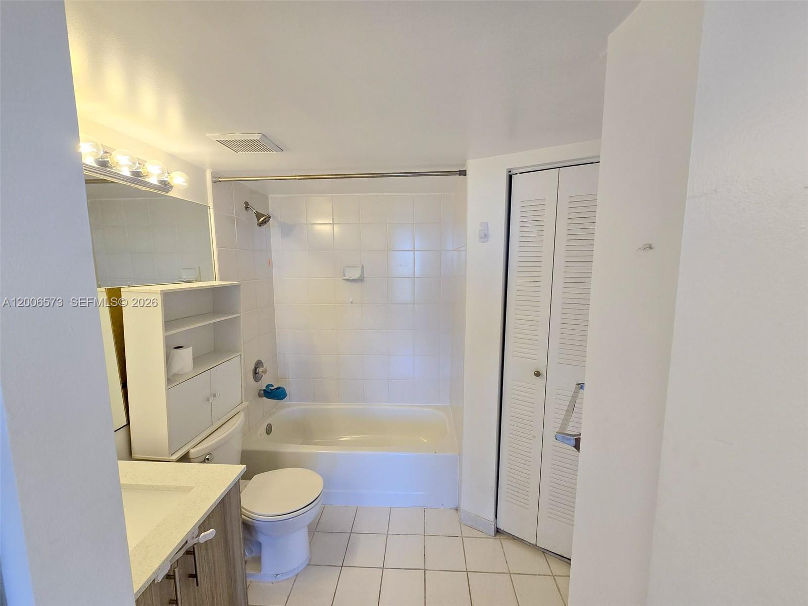 Lakewood At Emerald Hills - Residential Lease