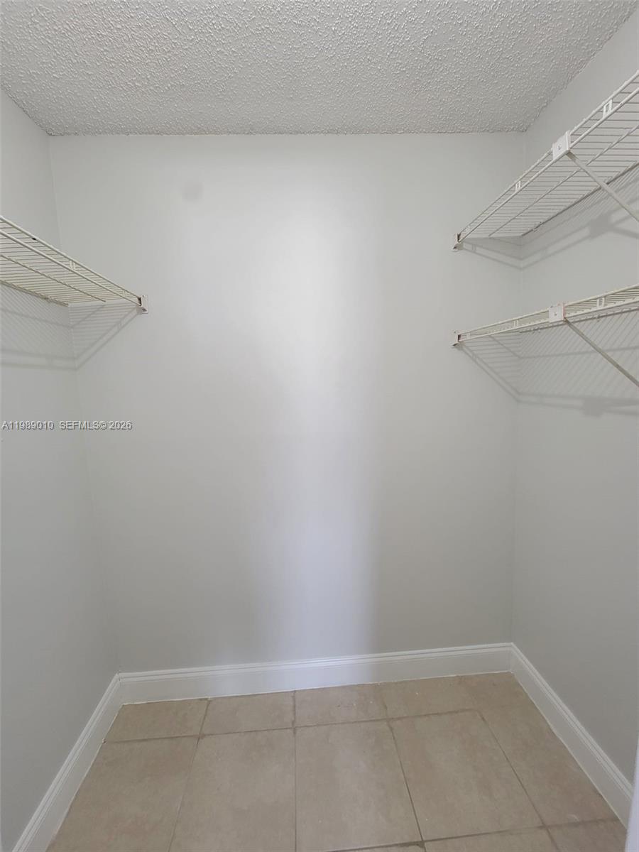 WOODGLEN CONDO - Residential Lease