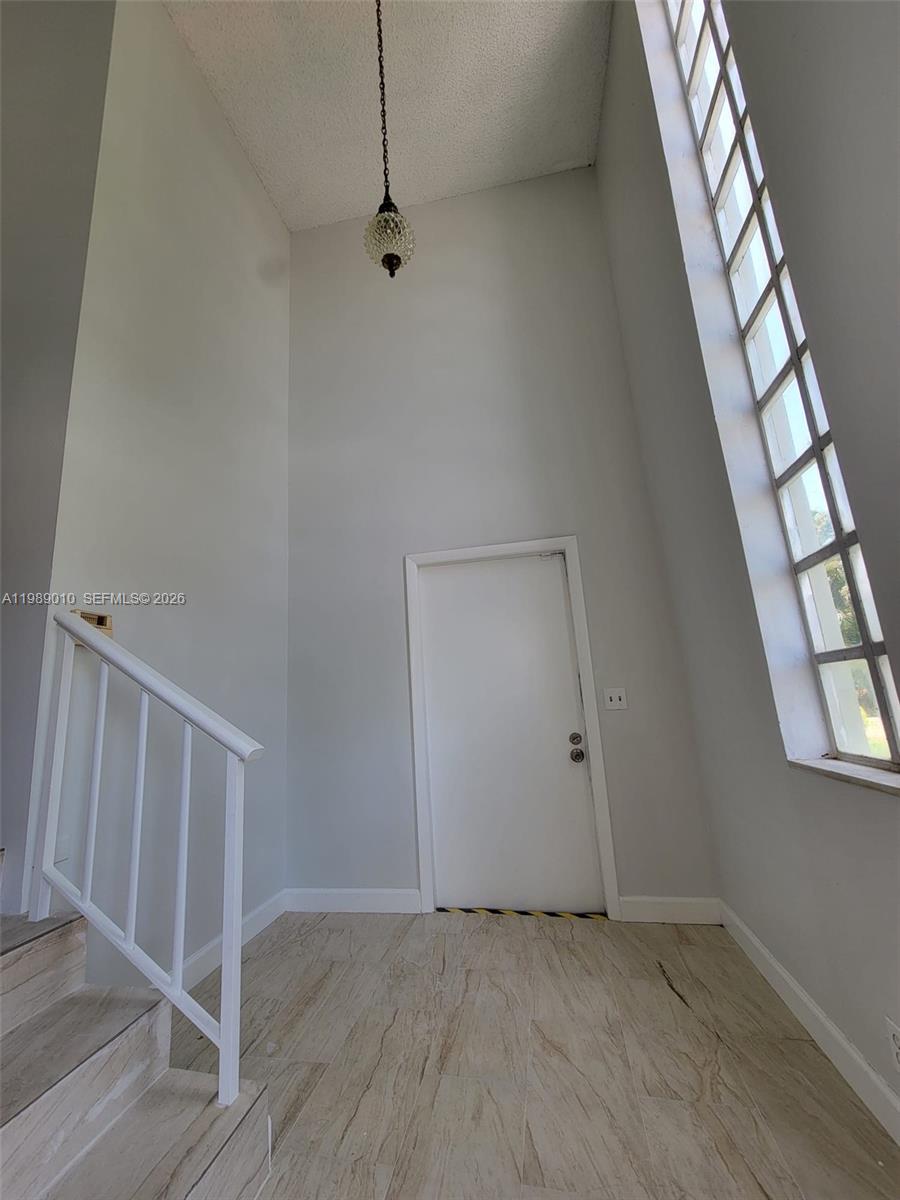 WOODGLEN CONDO - Residential Lease