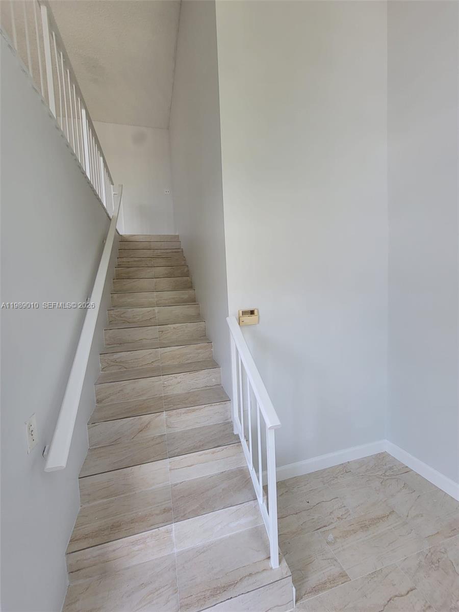 WOODGLEN CONDO - Residential Lease