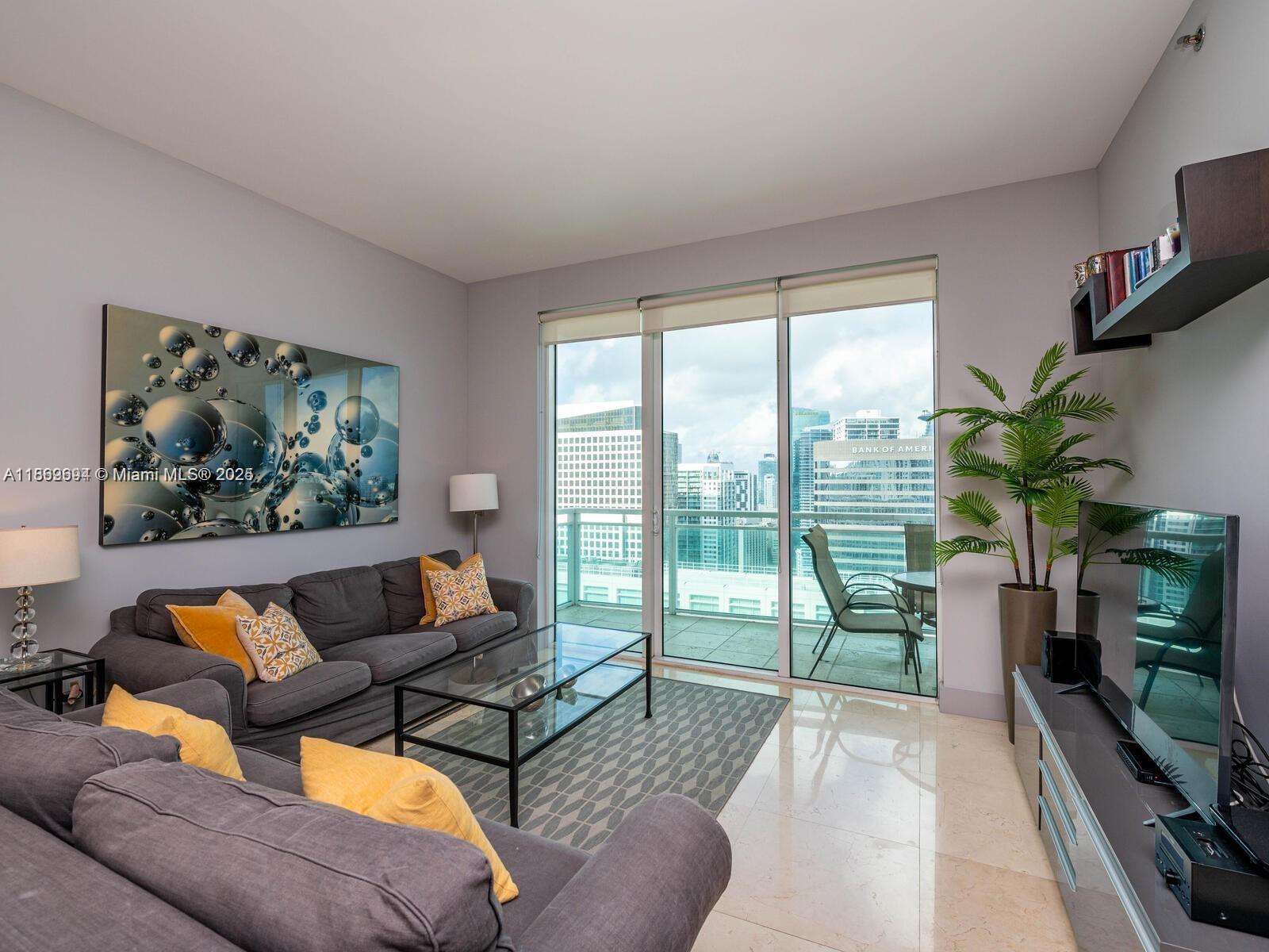 THE PLAZA 851 BRICKELL CO - Residential Lease