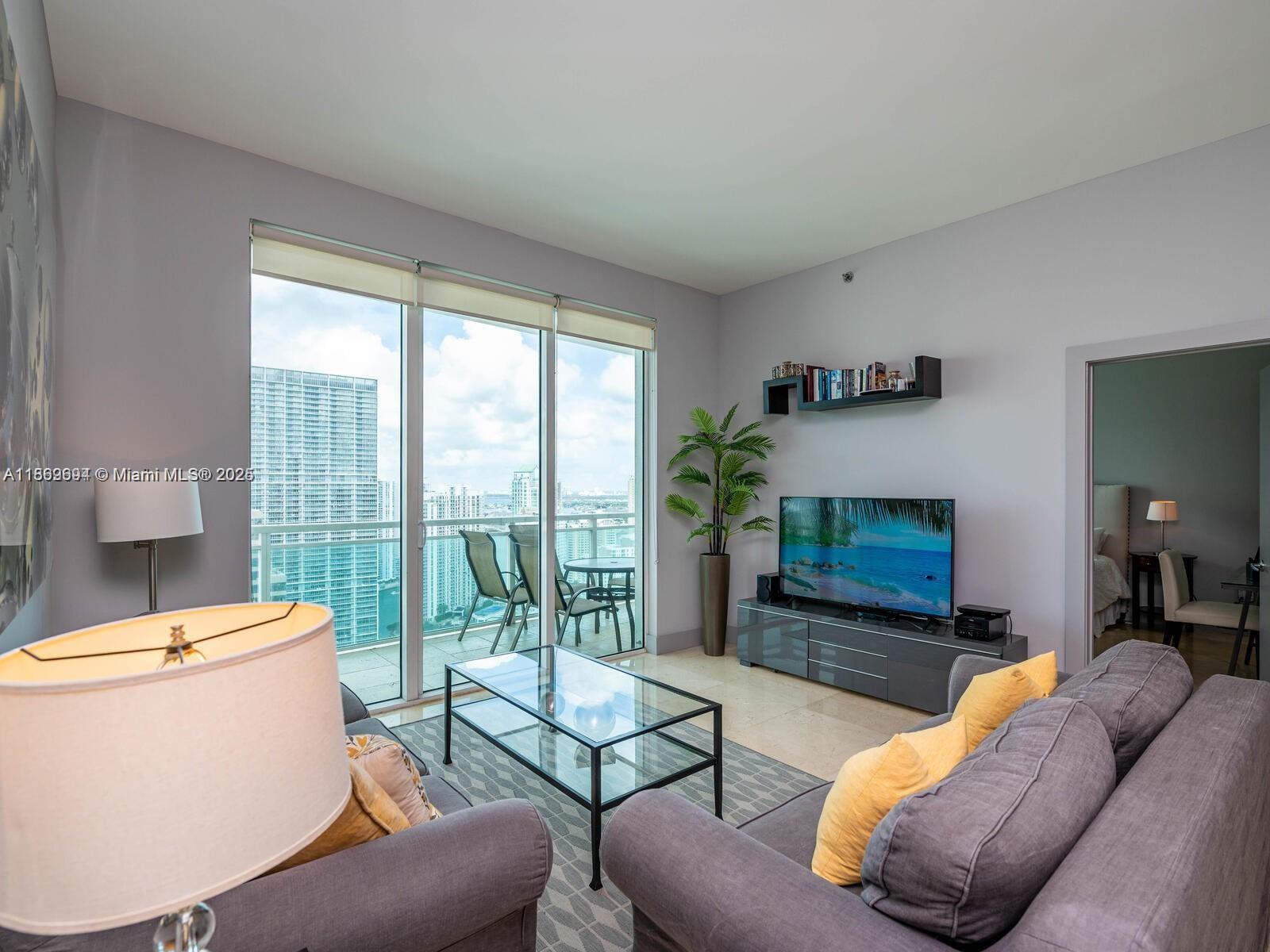 THE PLAZA 851 BRICKELL CO - Residential Lease