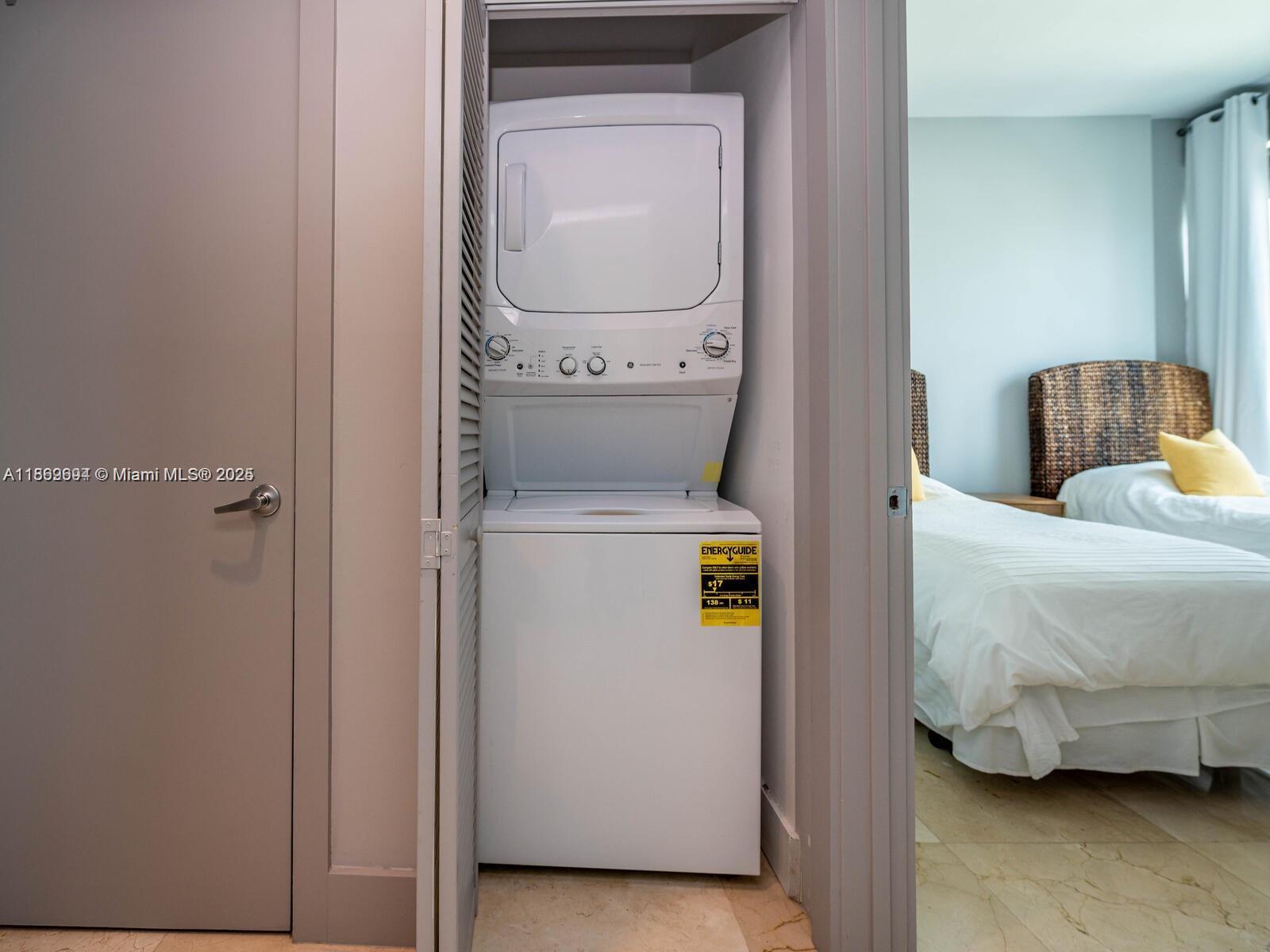 THE PLAZA 851 BRICKELL CO - Residential Lease