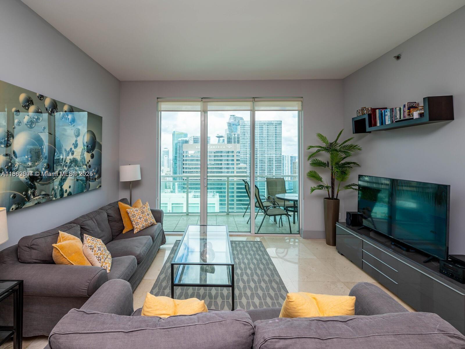 THE PLAZA 851 BRICKELL CO - Residential Lease