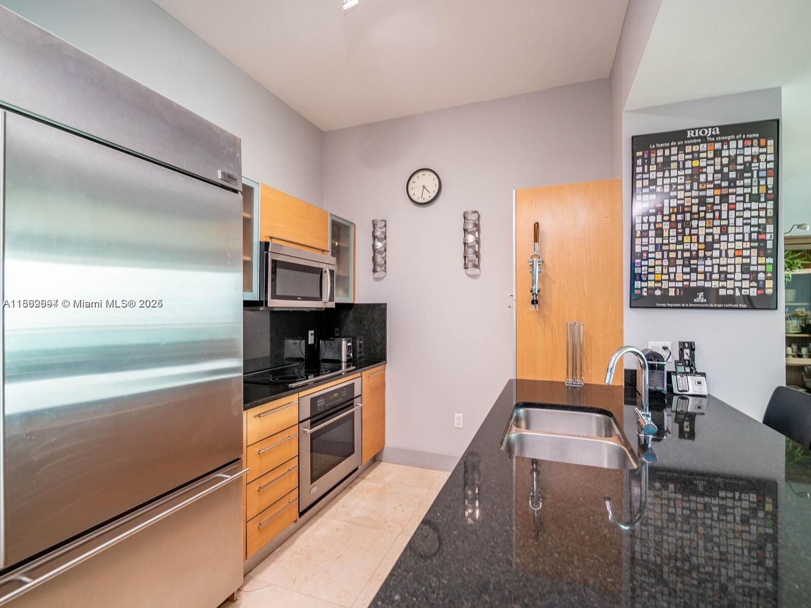 THE PLAZA 851 BRICKELL CO - Residential Lease