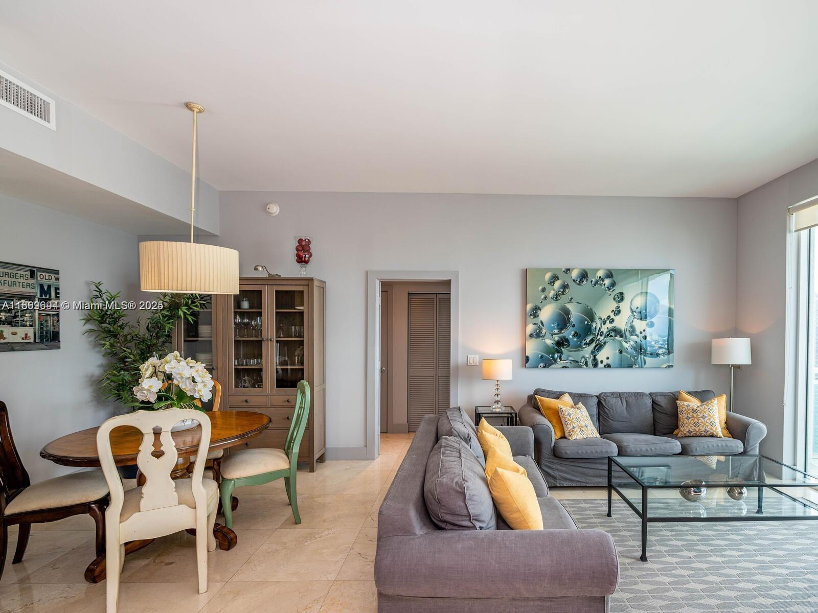 THE PLAZA 851 BRICKELL CO - Residential Lease