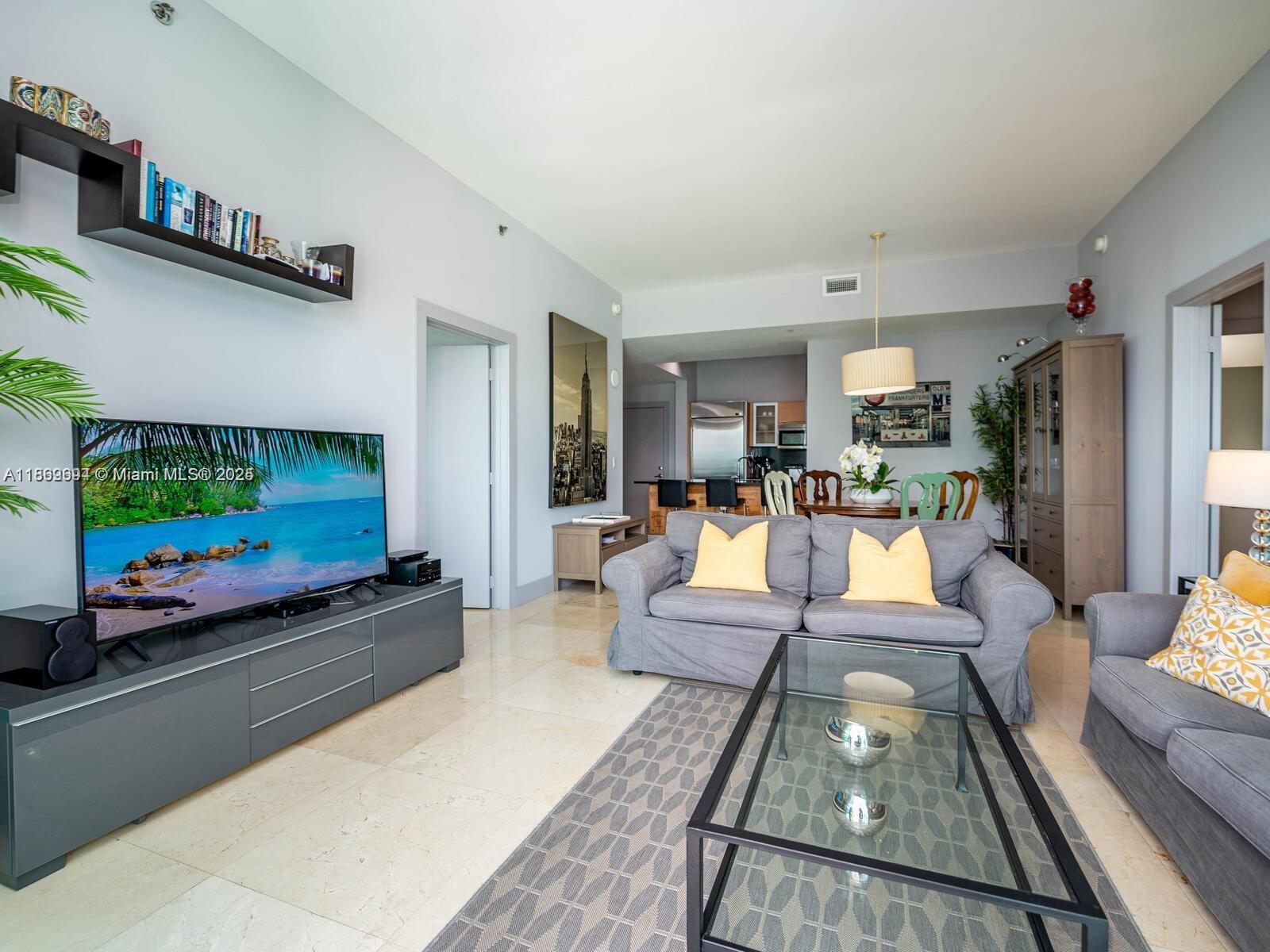 THE PLAZA 851 BRICKELL CO - Residential Lease