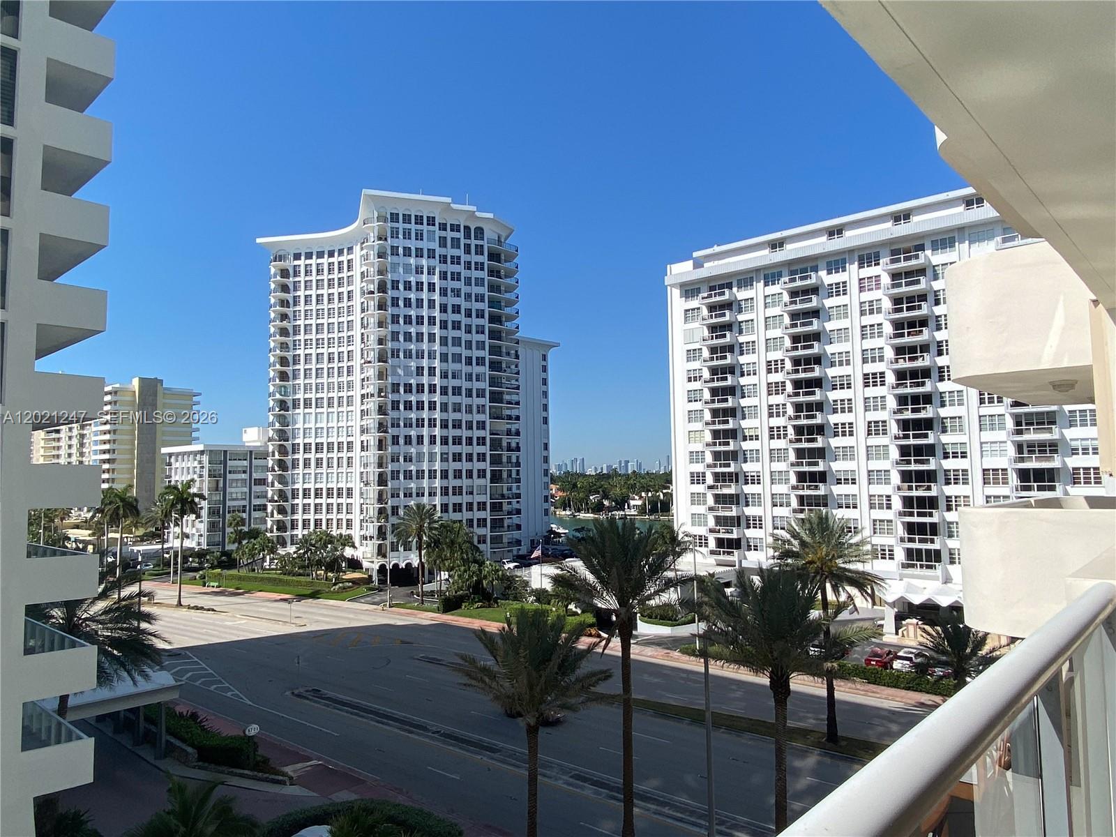 LEXCELLENCE CONDO - Residential