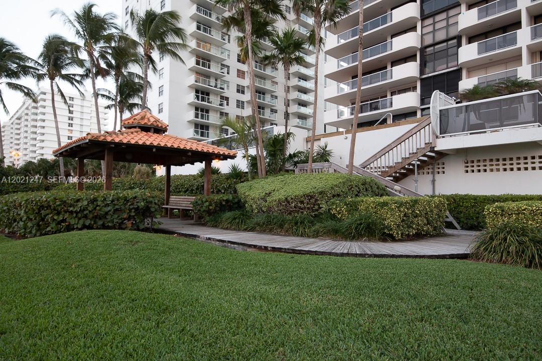 LEXCELLENCE CONDO - Residential