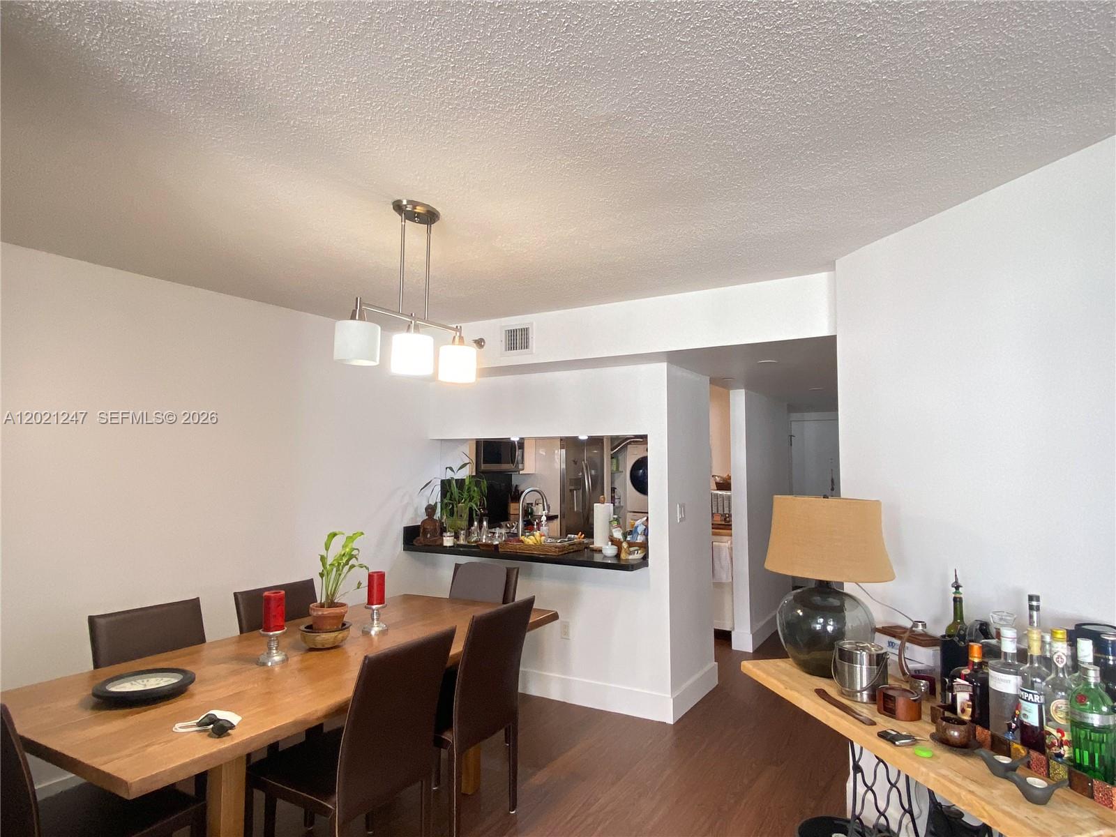 LEXCELLENCE CONDO - Residential