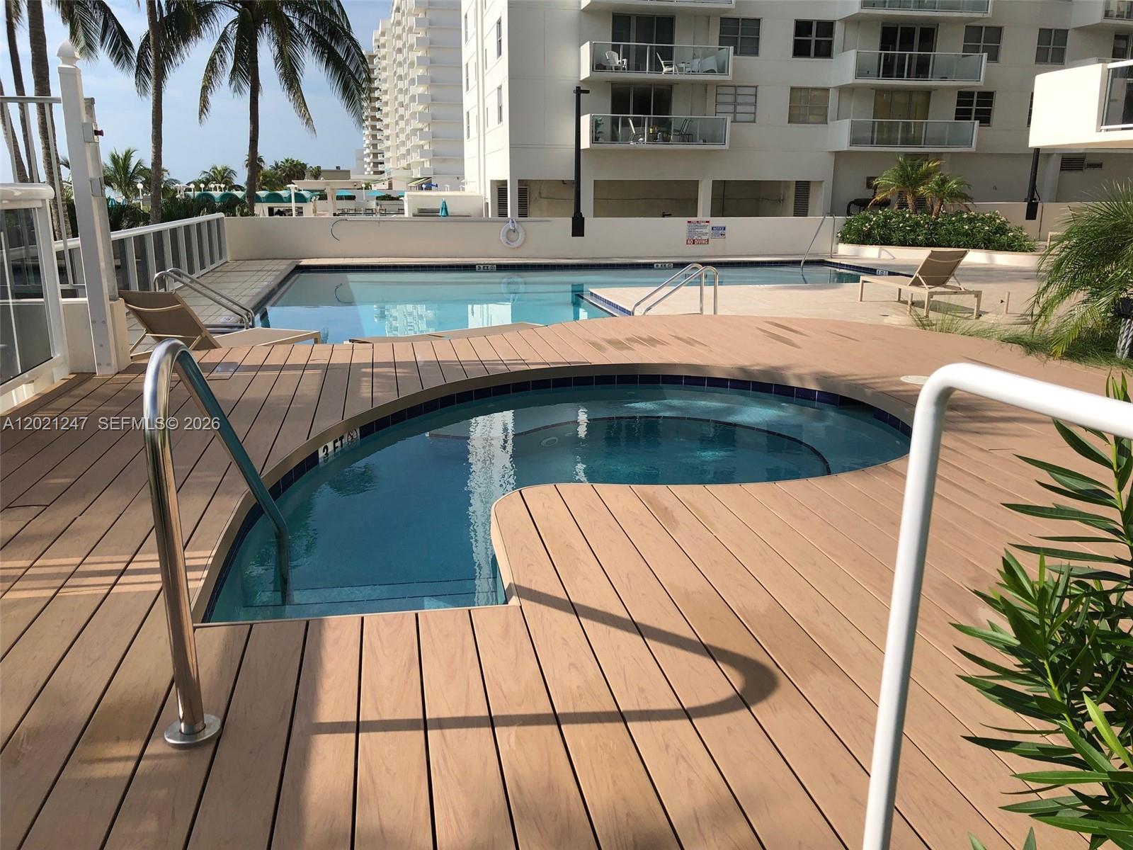 LEXCELLENCE CONDO - Residential