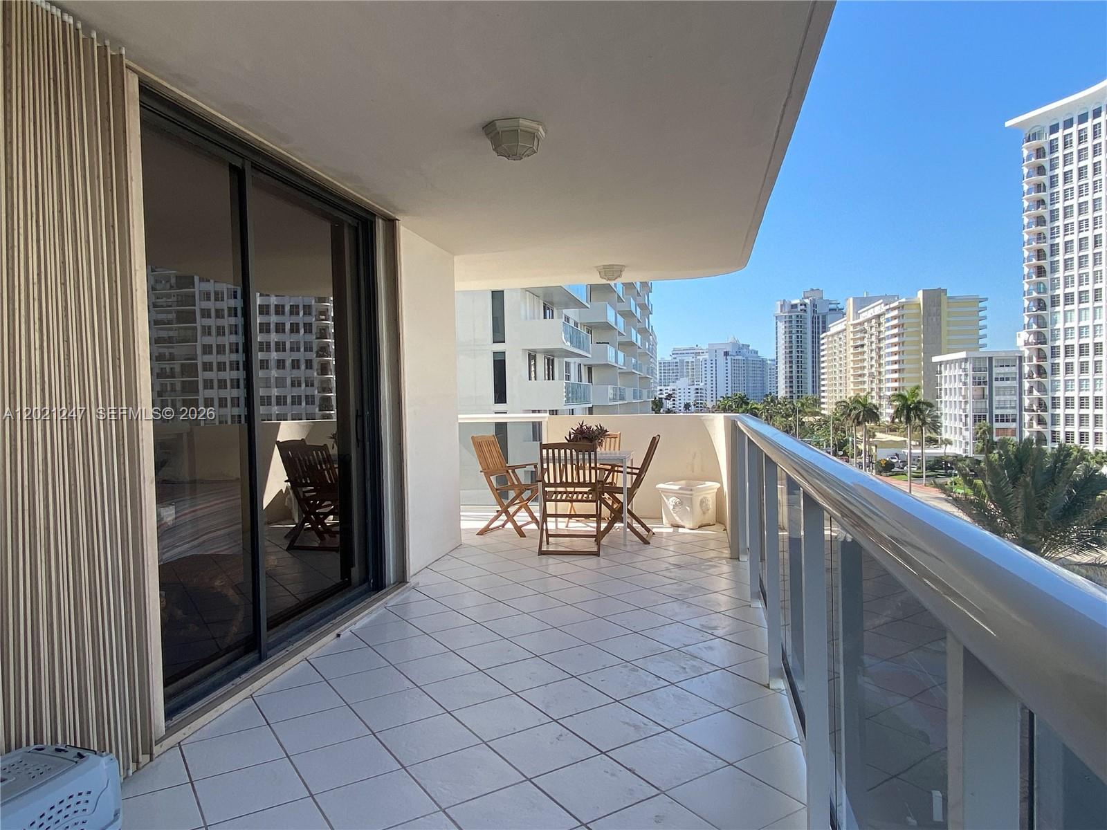 LEXCELLENCE CONDO - Residential