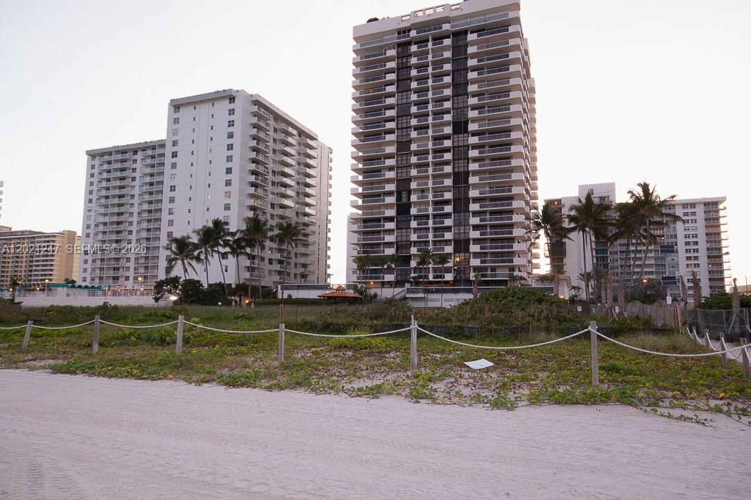 LEXCELLENCE CONDO - Residential