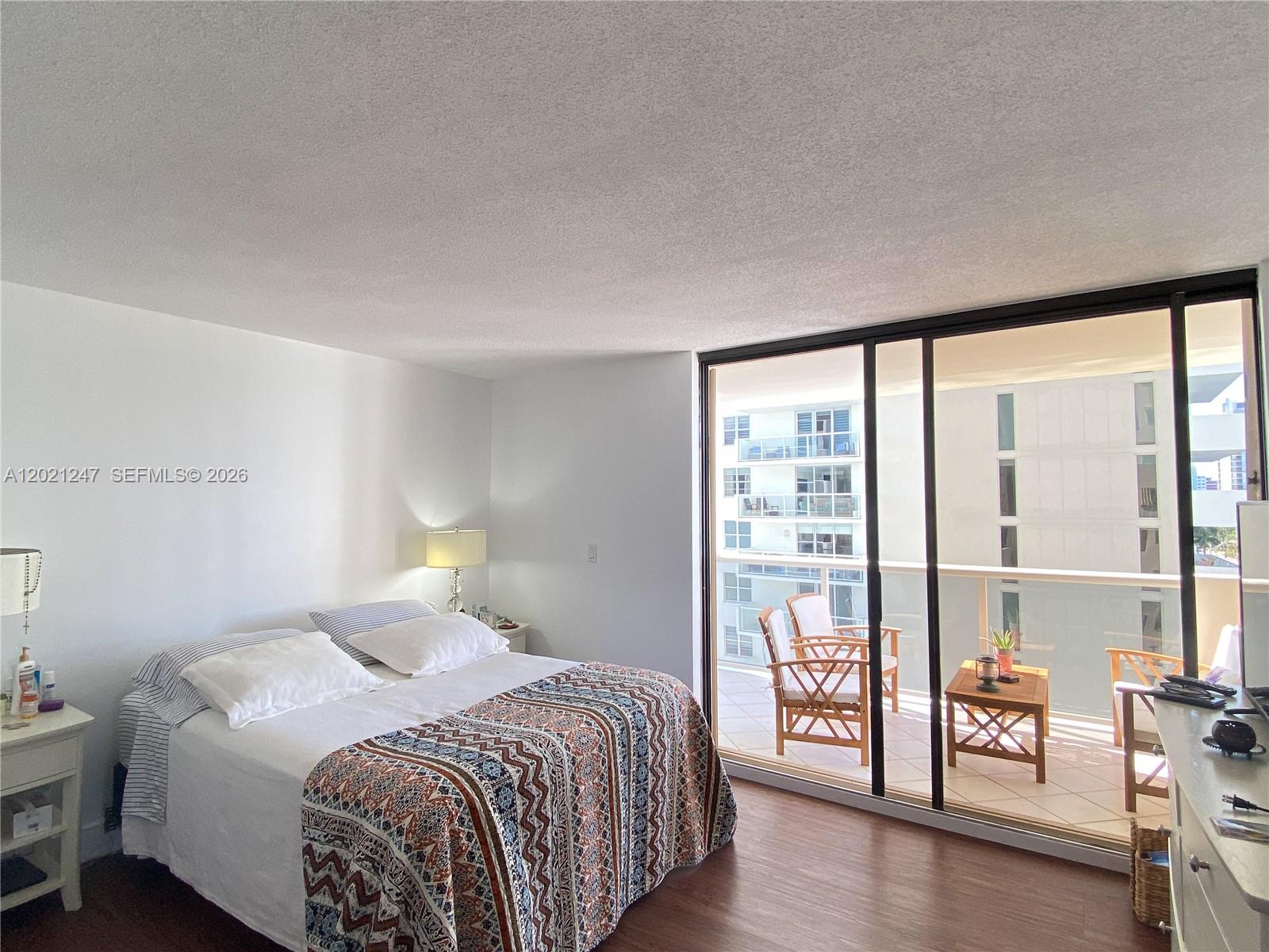 LEXCELLENCE CONDO - Residential