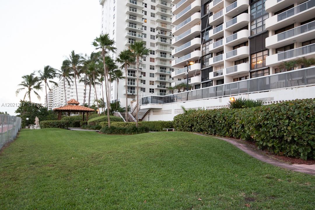 LEXCELLENCE CONDO - Residential
