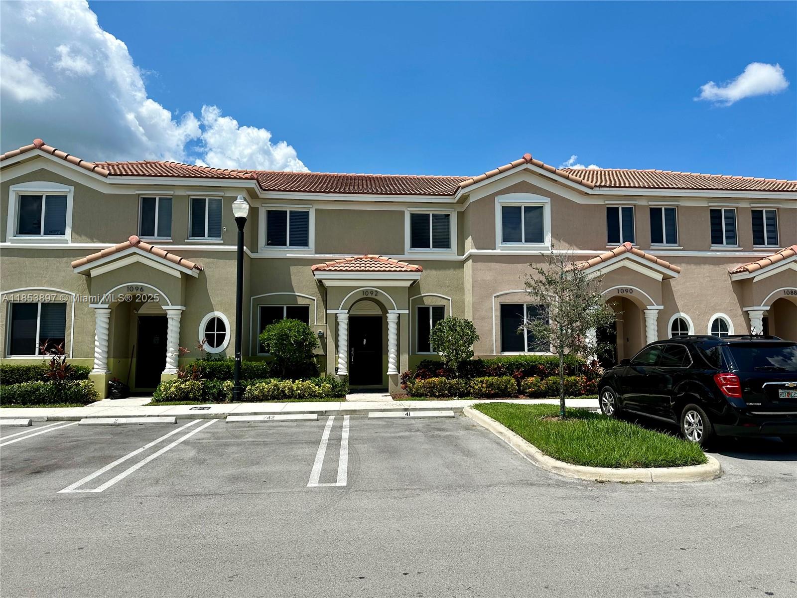 ONLY 1st MONTH RENTAL AND 1 MONTH SECURITY DEPOSIT! Spacious 3/2.5 townhome. Towns at Seascape is a gate community conveniently situated between Miami and the Keys. Amenities include kid's playground, pool, and 24 hr security. 2 parking space just in front. All information is approximate and not warranted or guaranteed.