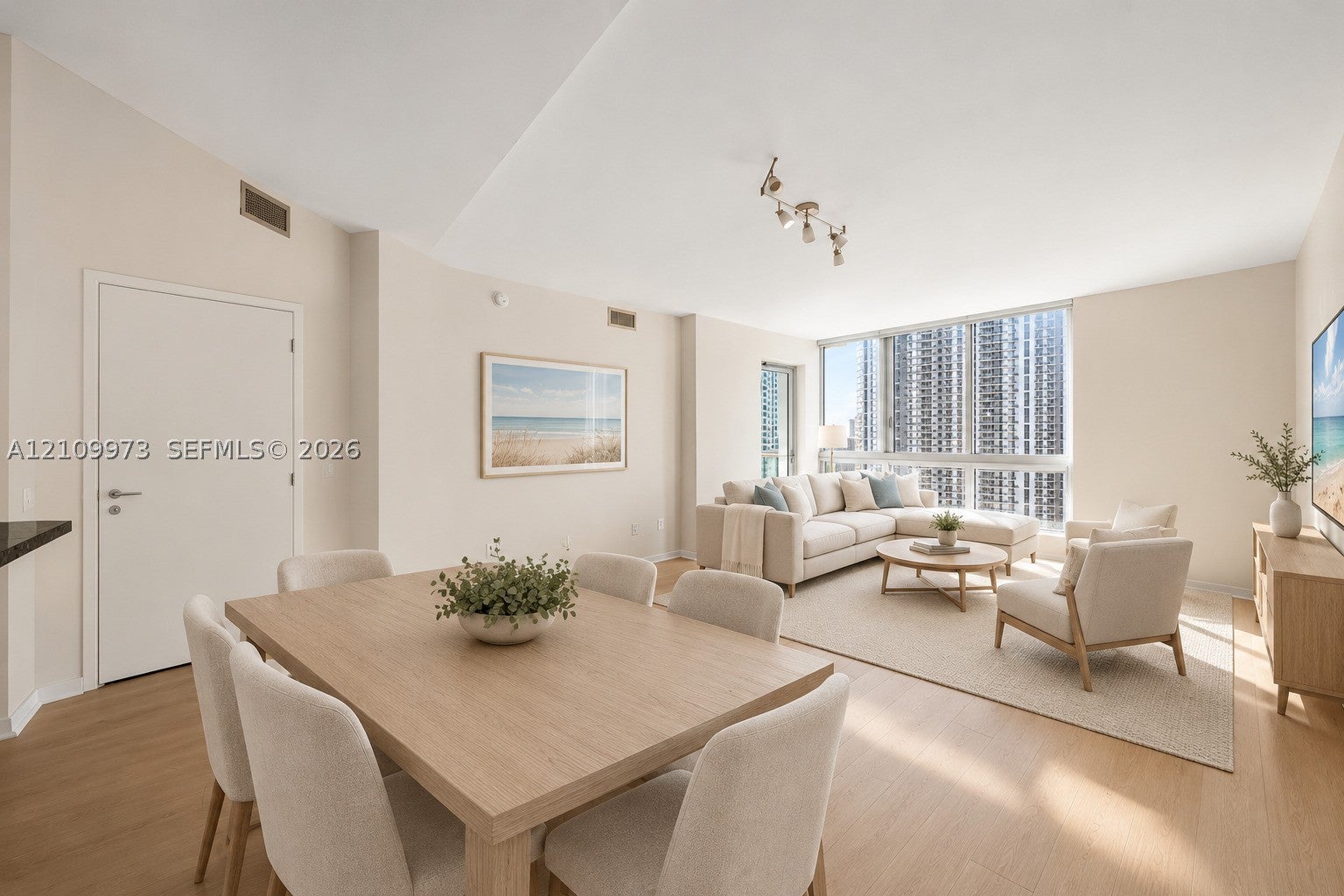 300 S Biscayne Blvd T-1806
