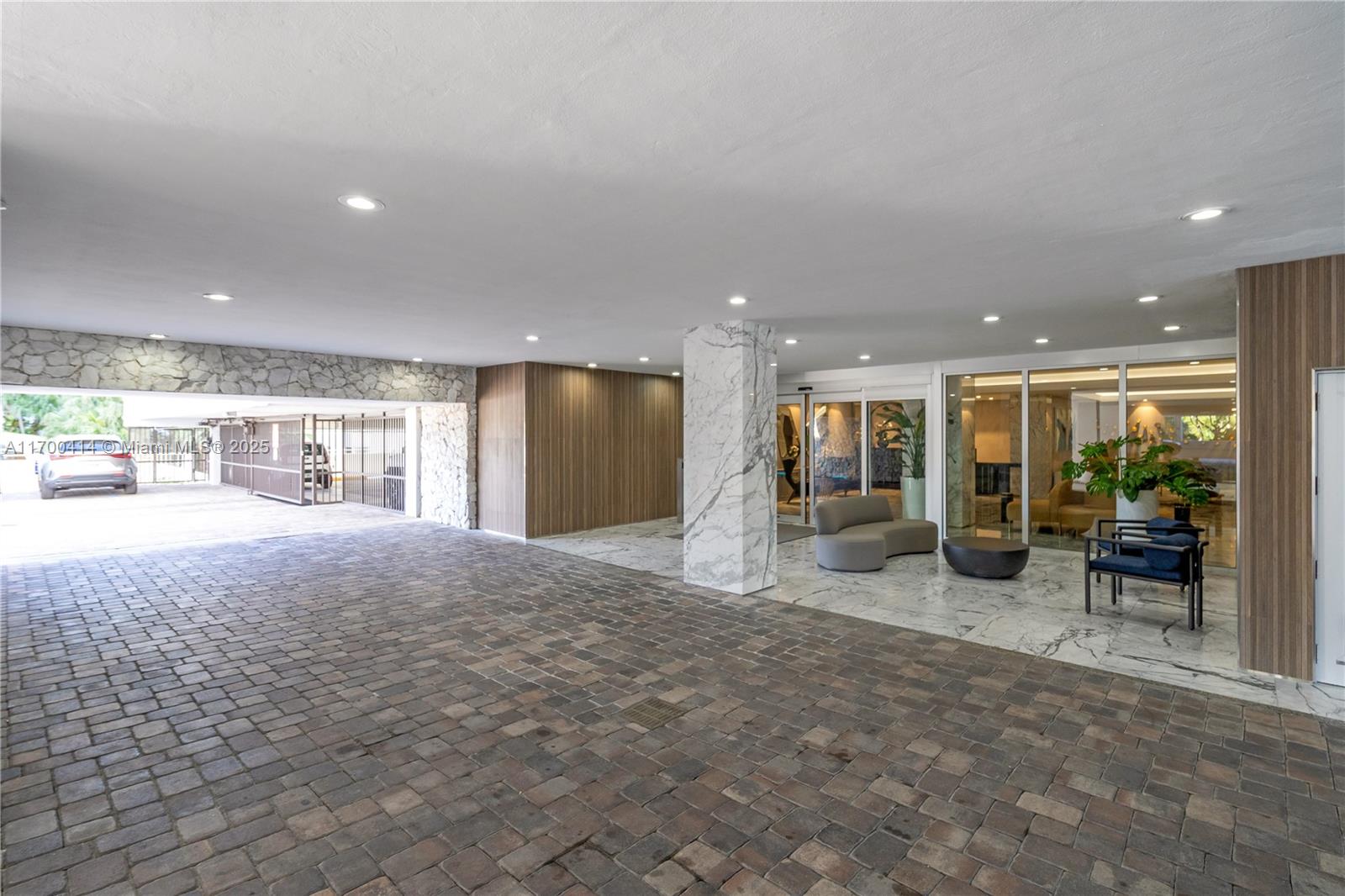 COSTA BRAVA CONDO - Residential