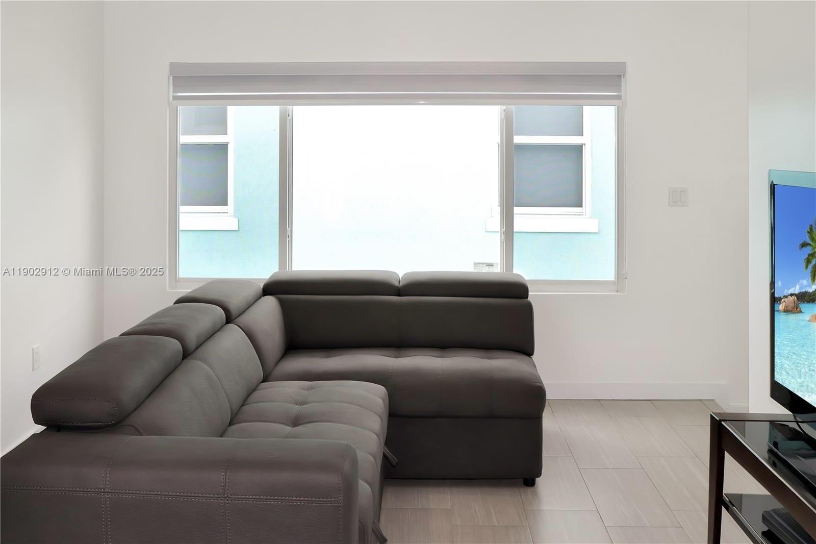 KEY LARGO OCEAN RESORT CO - Residential Lease