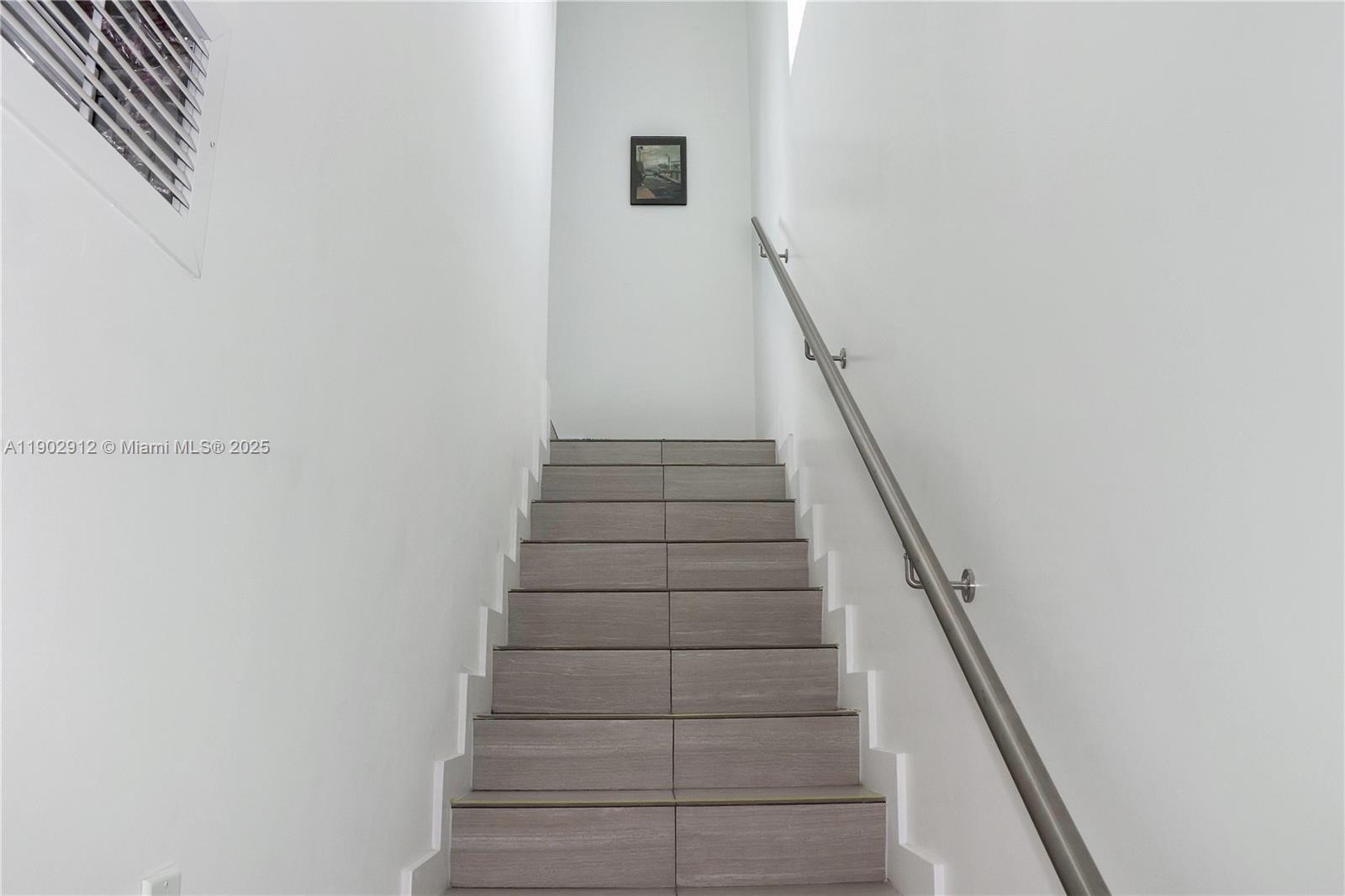 KEY LARGO OCEAN RESORT CO - Residential Lease