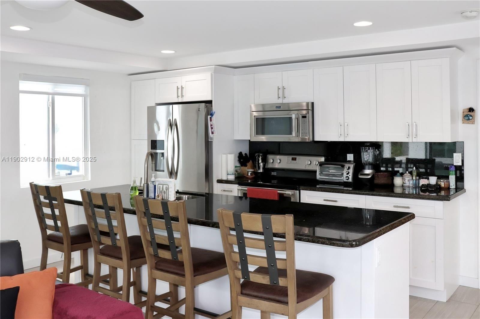 KEY LARGO OCEAN RESORT CO - Residential Lease