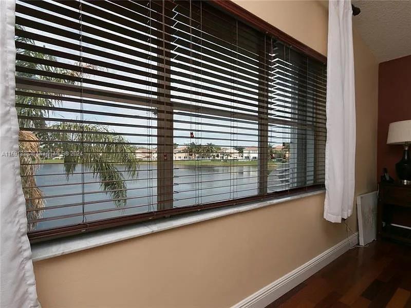 WEST LAKE VILLAGE PLAT - Residential