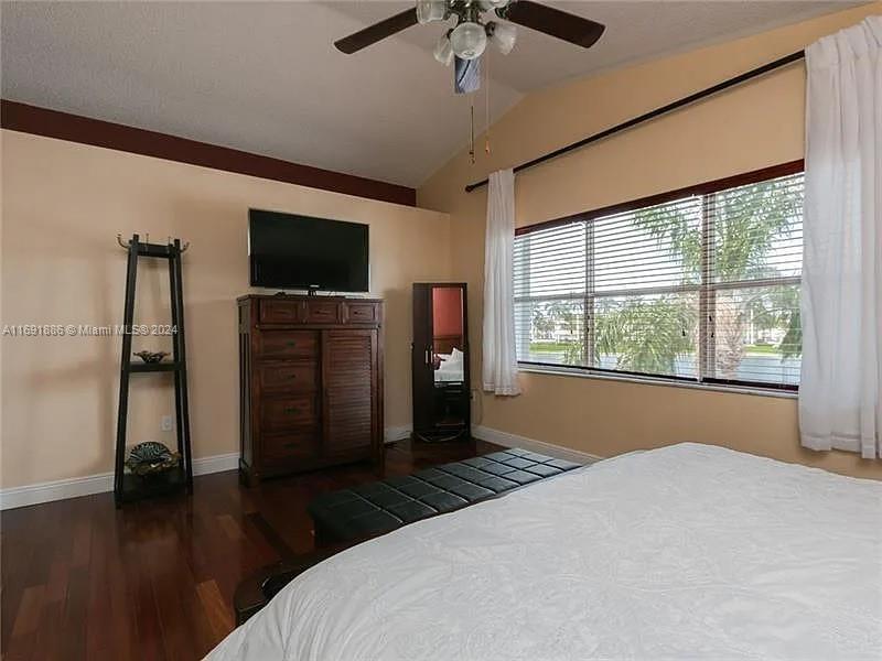 WEST LAKE VILLAGE PLAT - Residential