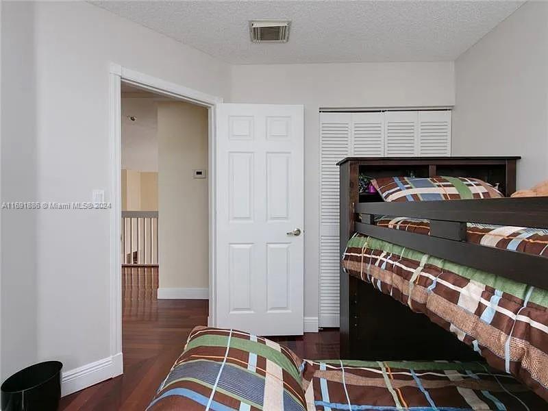 WEST LAKE VILLAGE PLAT - Residential