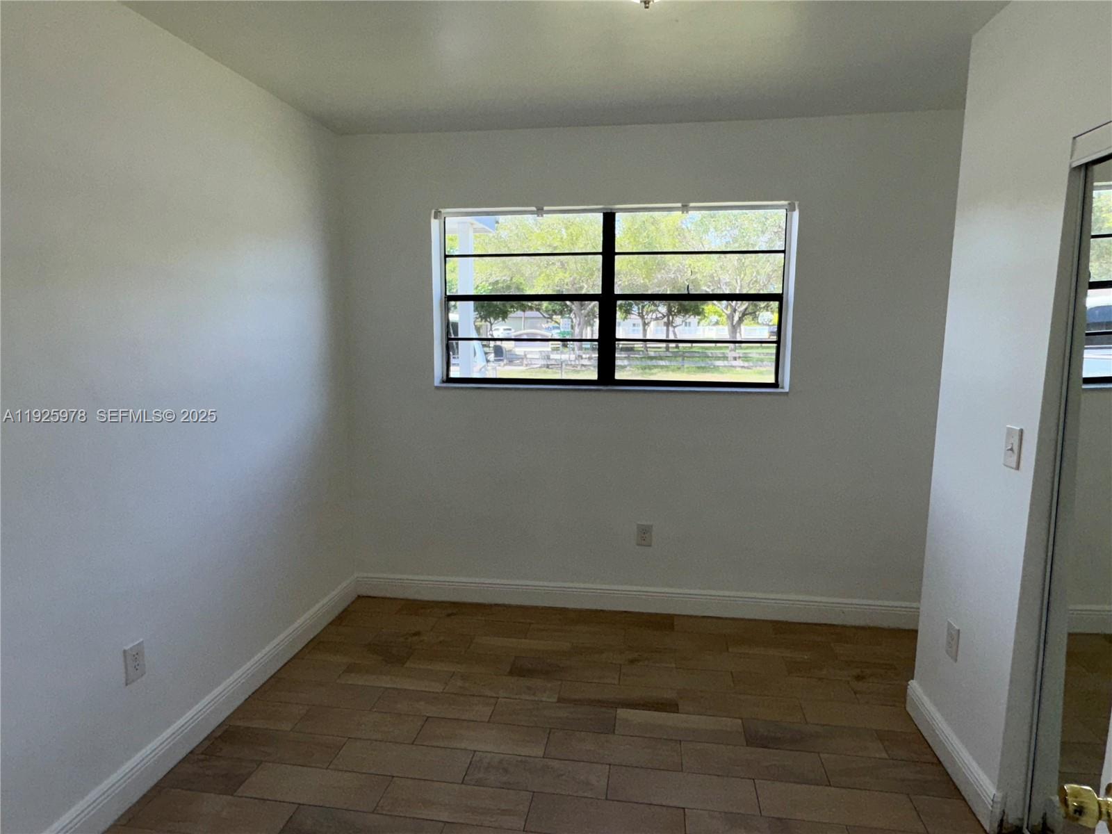 LINCOLN ESTS - Residential