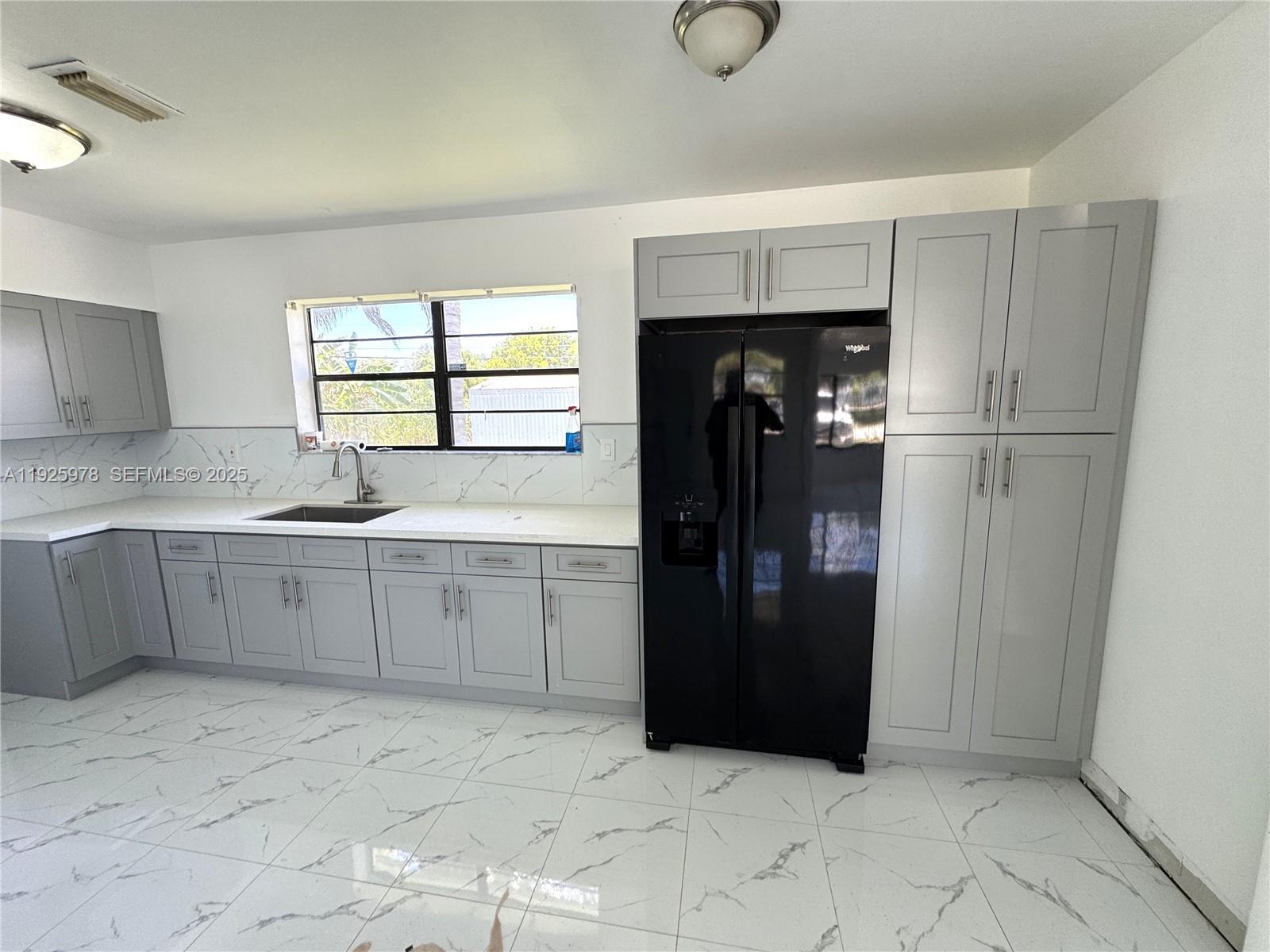 10840 SW 222nd Dr, Miami, FL, 33170/$459,900 4 10840 SW 222nd Dr