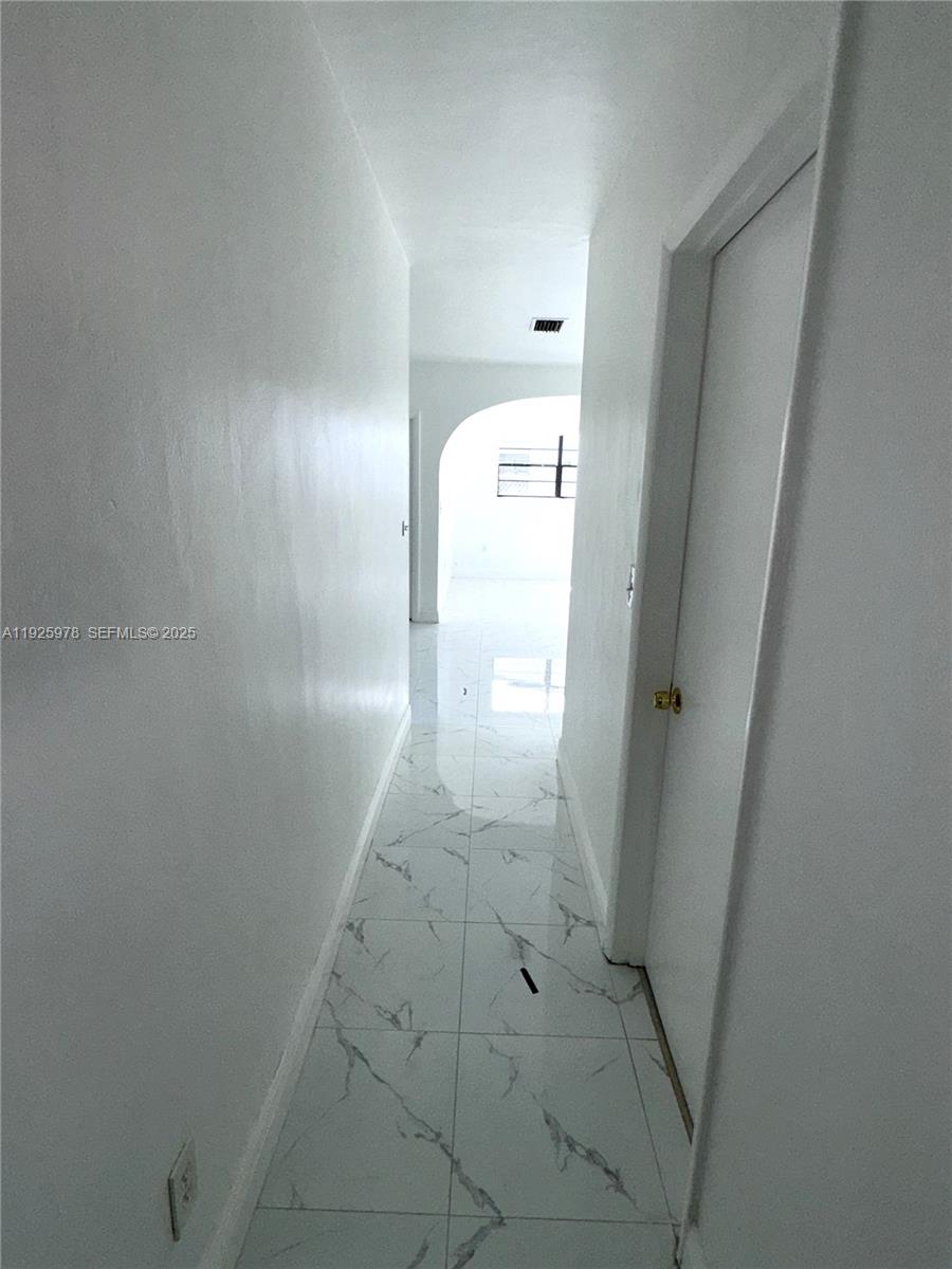 LINCOLN ESTS - Residential