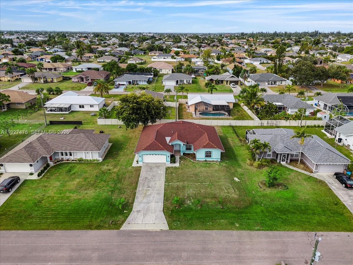 CAPE CORAL - Residential
