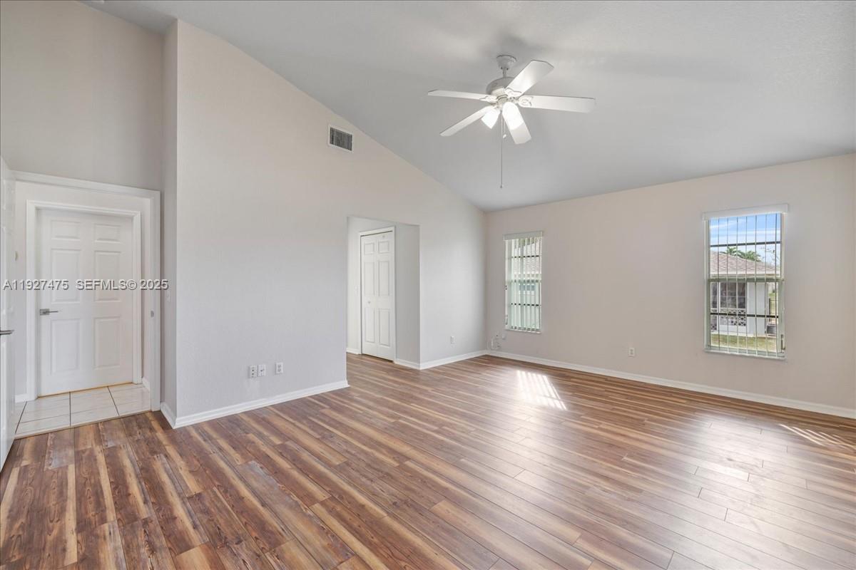 CAPE CORAL - Residential