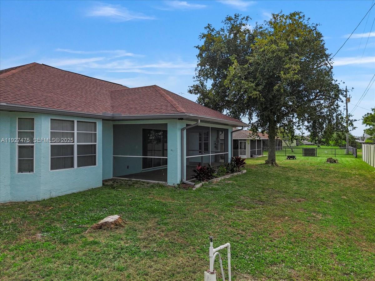 CAPE CORAL - Residential