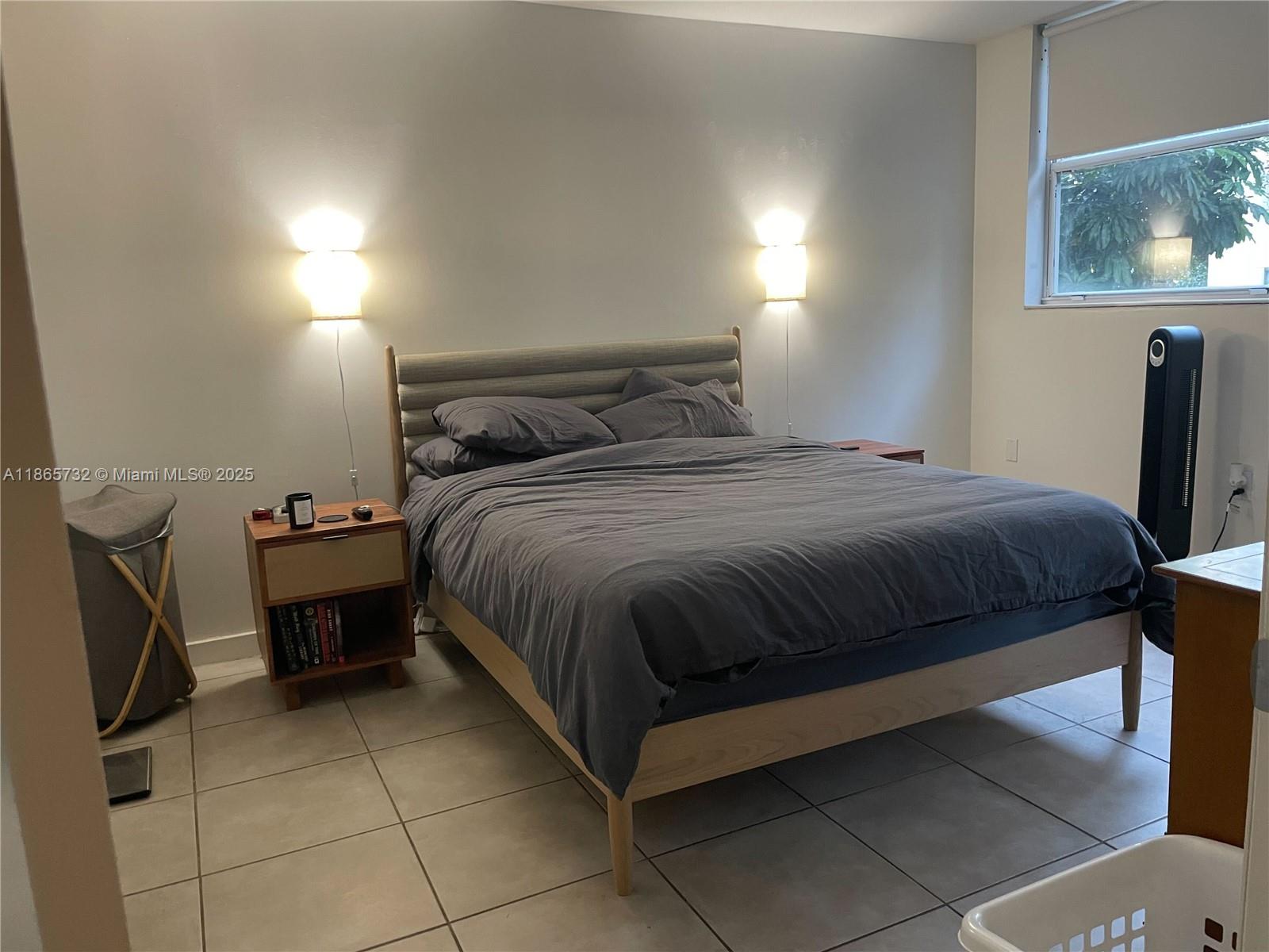 NIRVANA CONDO NO FIVE CON - Residential