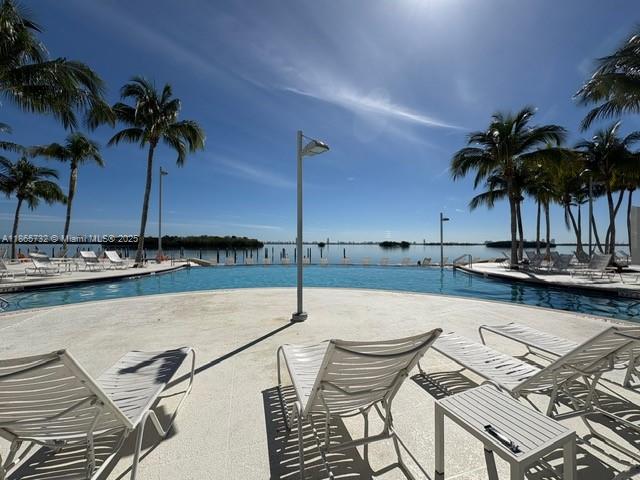 NIRVANA CONDO NO FIVE CON - Residential