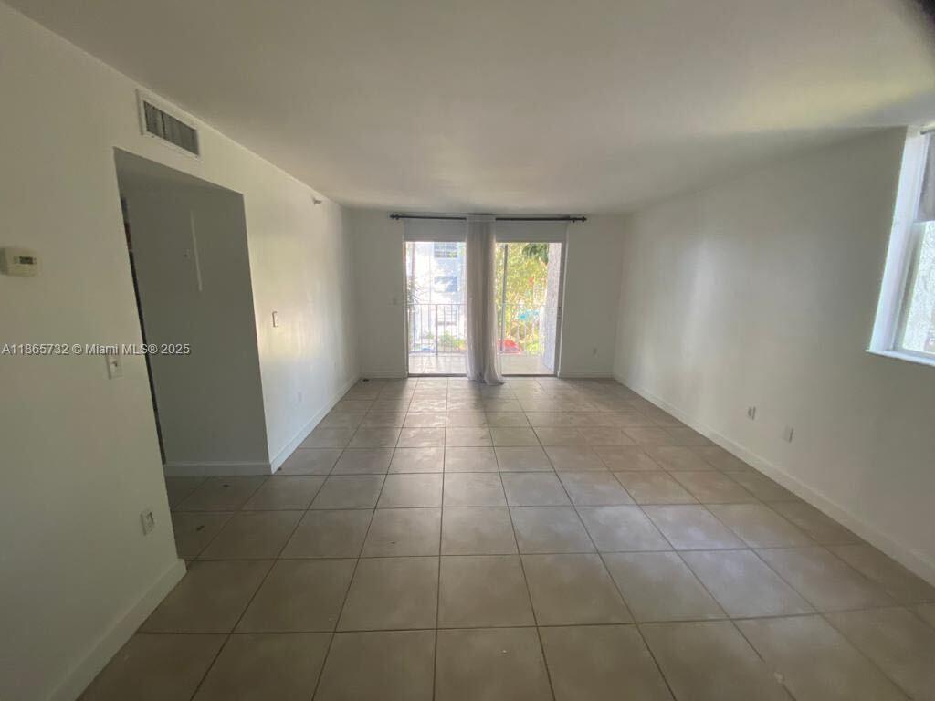 NIRVANA CONDO NO FIVE CON - Residential