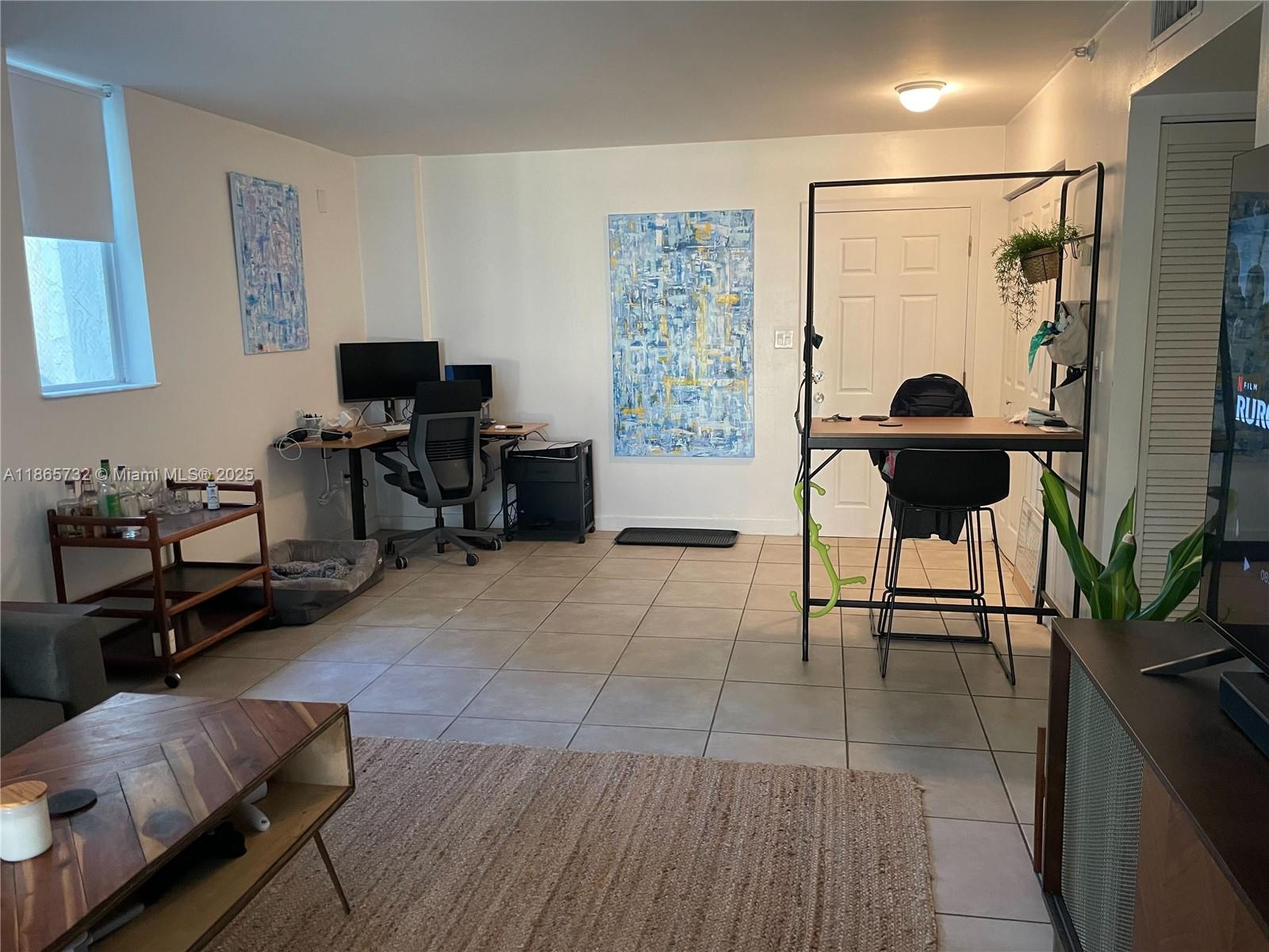 NIRVANA CONDO NO FIVE CON - Residential