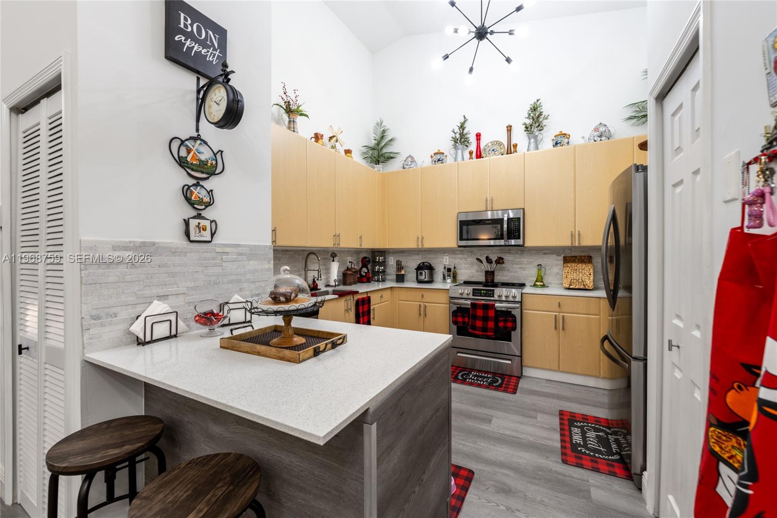 VENTURA AT MALIBU BAY - Residential