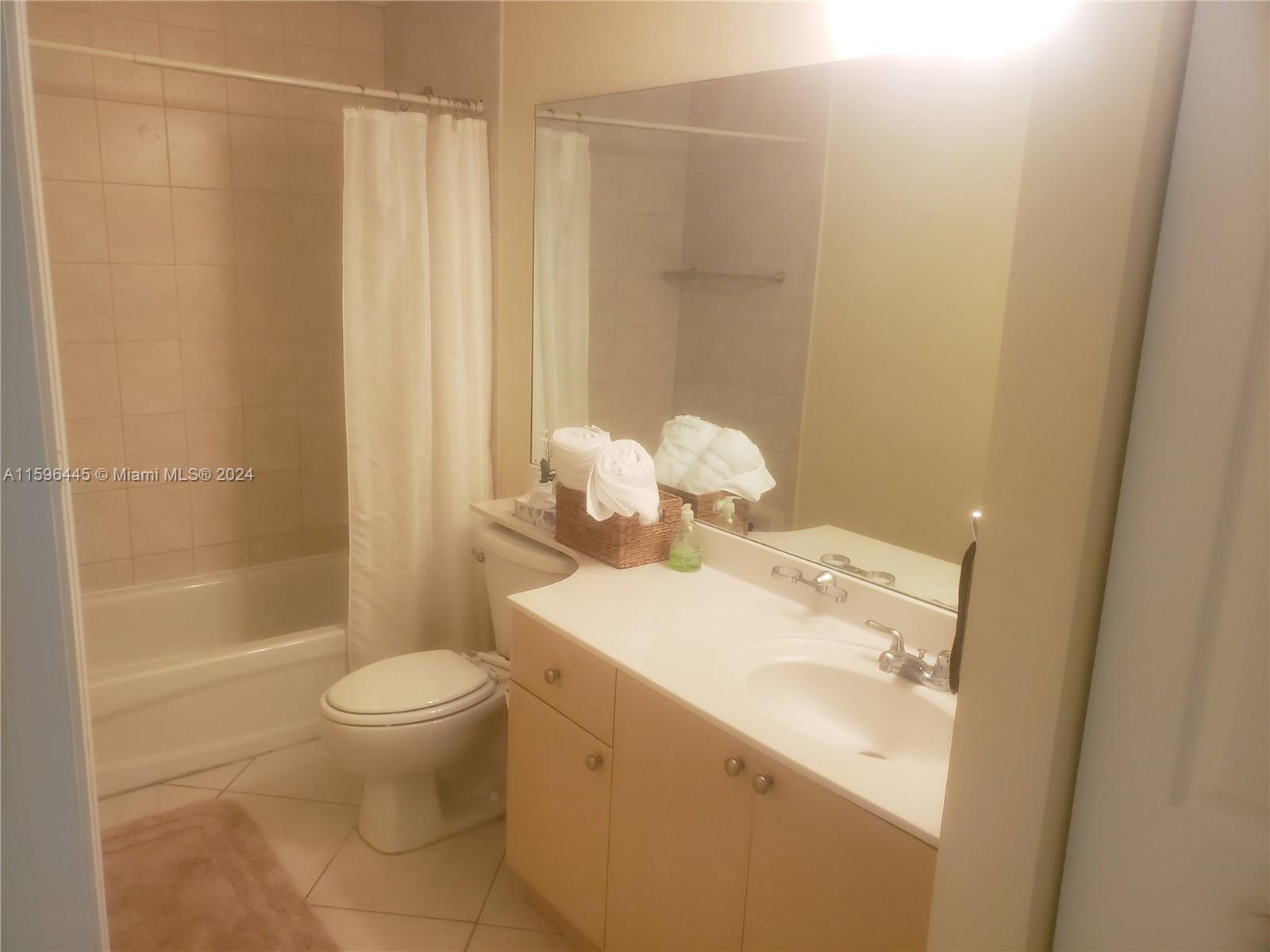 SHAMROCK BY THE GABLES CO - Residential Lease