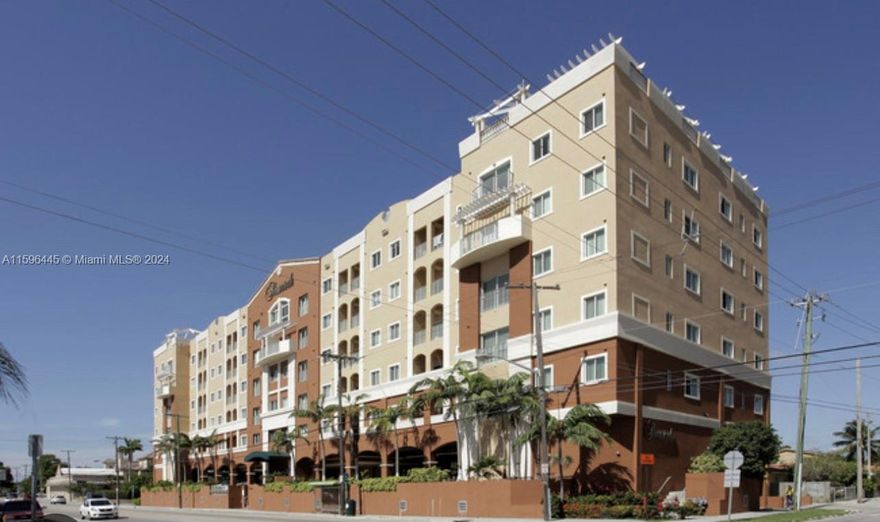This 1-bed, 1-bath condo is ideally located near downtown Coral Gables, providing easy access to downtown and the airport. Despite not having a balcony, the unit includes one designated parking space in a covered, secured garage. Inside, you'll appreciate the convenience of an in-unit washer and dryer, and tile flooring in the bedrooms and living areas. Please note, however, that this condo does not have a pool or gym facility.