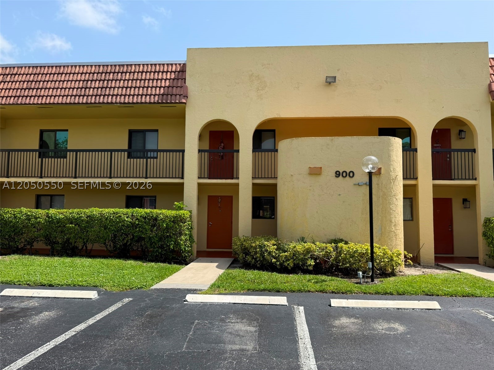 900 SW 9th Street Cir 103 - Image 1