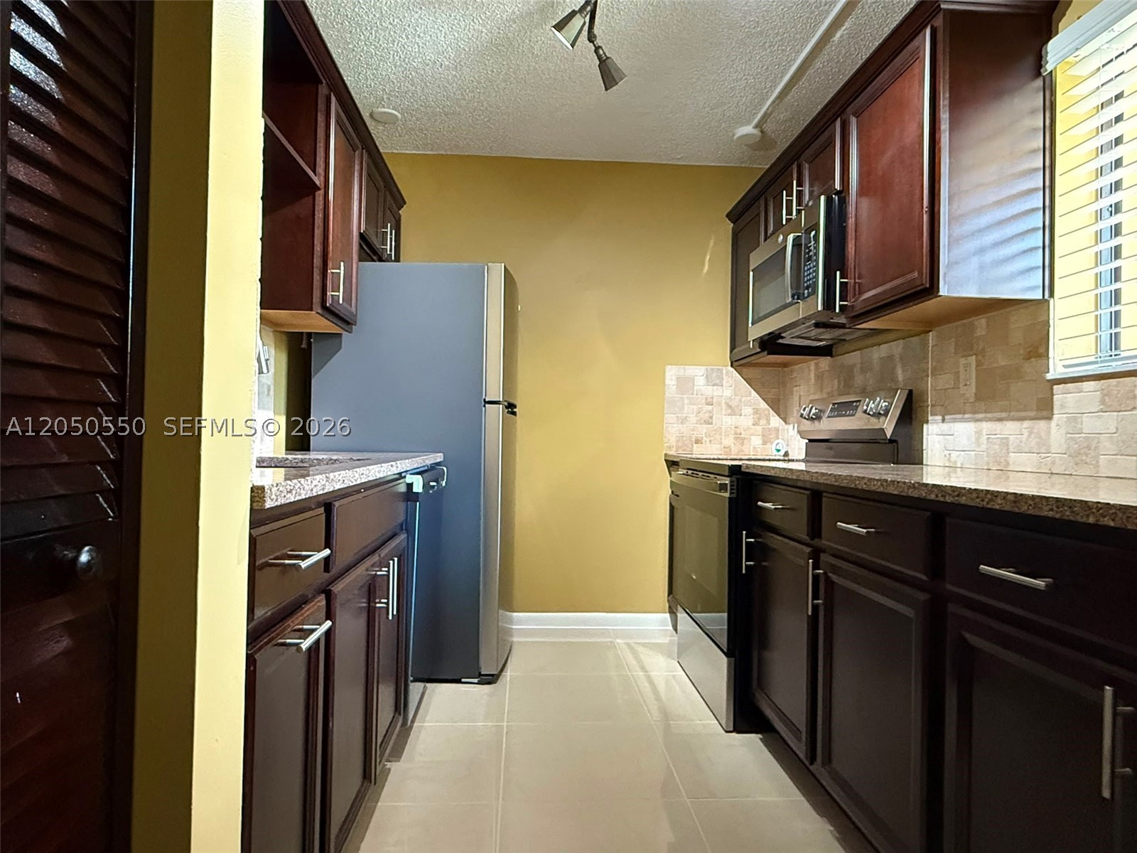 900 SW 9th Street Cir 103