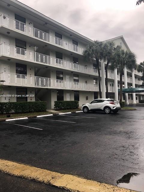 CONDO 21 WHITEHALL - Residential Lease