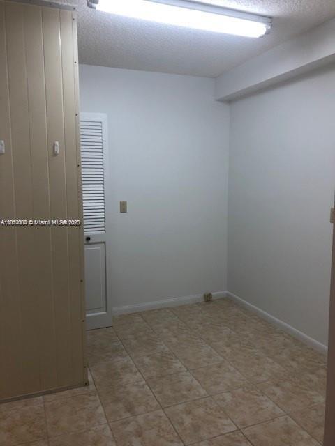 CONDO 21 WHITEHALL - Residential Lease